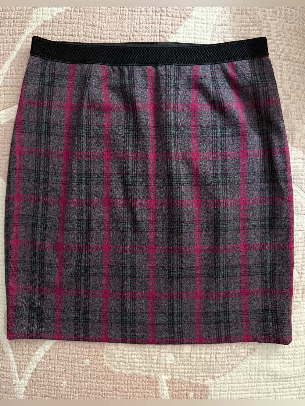 JACOB GREY/RED/BLACK PLAID SKIRT STRETCHY WAISTBAND